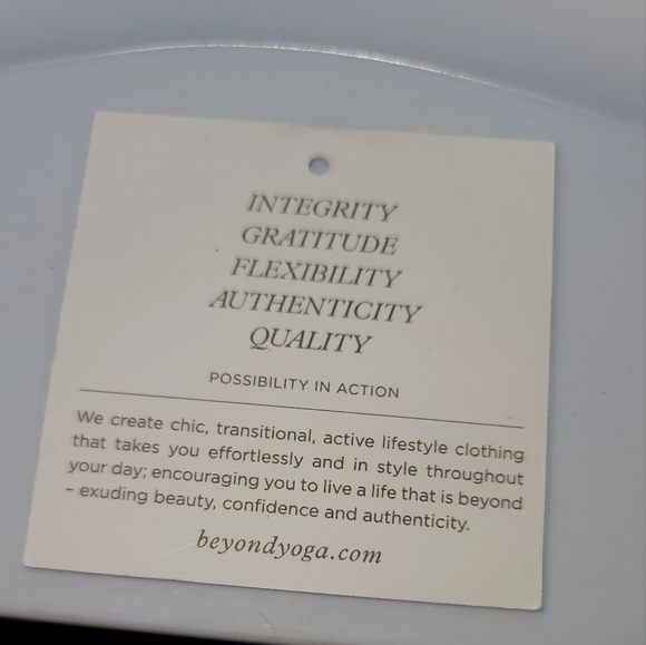 Beyond Yoga marbled Jade criss-cross yoga top szL NWT - Picture 4 of 8